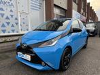 Toyota Aygo 1.0 VVT-i x-wave Vouwdak Camera Navi Sportvelg L, Voorwielaandrijving, Gebruikt, Euro 6, Leder en Stof