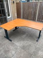 Mooi stevig hoek bureau (2 meter x 1.6 meter), Huis en Inrichting, Bureaus, Ophalen, In hoogte verstelbaar, Gebruikt