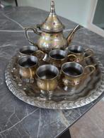 Metalen theeset met 6 kopjes, theepot en dienblad, Huis en Inrichting, Keuken | Servies, Overige materialen, Gebruikt, Ophalen of Verzenden