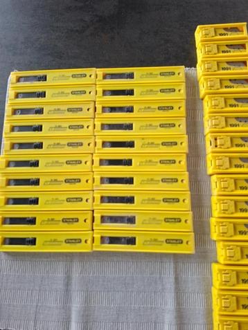Te koop stanley afbreekmesjes en snijmesjes. beschikbaar voor biedingen