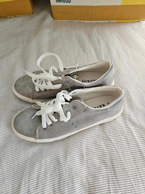 leuke schoenen maat 39   (dv20), Kleding | Dames, Schoenen, Zo goed als nieuw, Sneakers of Gympen, Ophalen of Verzenden