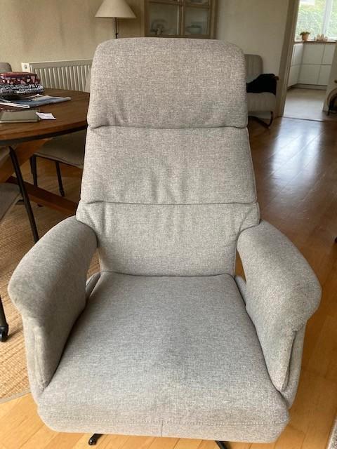 Relaxfauteuil in goede staat, Huis en Inrichting, Fauteuils, Gebruikt, Metaal, Overige materialen, 50 tot 75 cm, Minder dan 75 cm