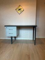 Vintage Gispen bureau - Metaal, origineel, Huis en Inrichting, Bureaus, Ophalen, Gebruikt, Bureau