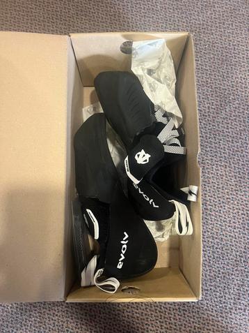 Evolv Phantom klimschoenen 42,5 nieuw in de doos beschikbaar voor biedingen