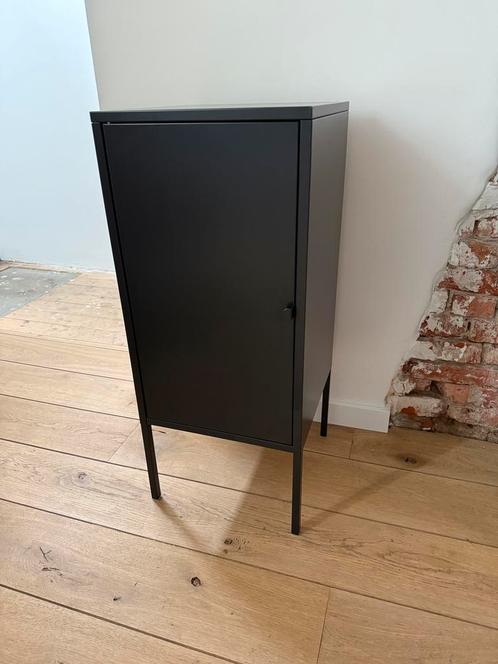 Zwart/antracit IKEA Lixhult kast (35 x 35 x 82 cm), Huis en Inrichting, Kasten | Lockerkasten, Zo goed als nieuw, Ophalen