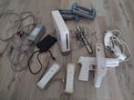Nintendo Wii, Spelcomputers en Games, Ophalen of Verzenden, Gebruikt, Met 2 controllers, Met games