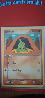 Larvitar 51/101, Hobby en Vrije tijd, Verzamelkaartspellen | Pokémon, Ophalen of Verzenden, Zo goed als nieuw, Losse kaart, Foil