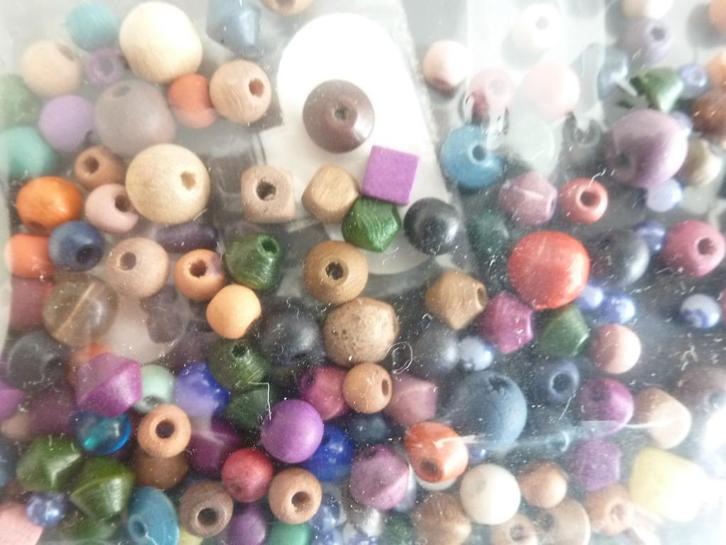 Kraaltjes gekleurd (rond 8 mm en kleiner), Hobby en Vrije tijd, Kralen en Sieraden maken, Nieuw, Kraal, Verzenden