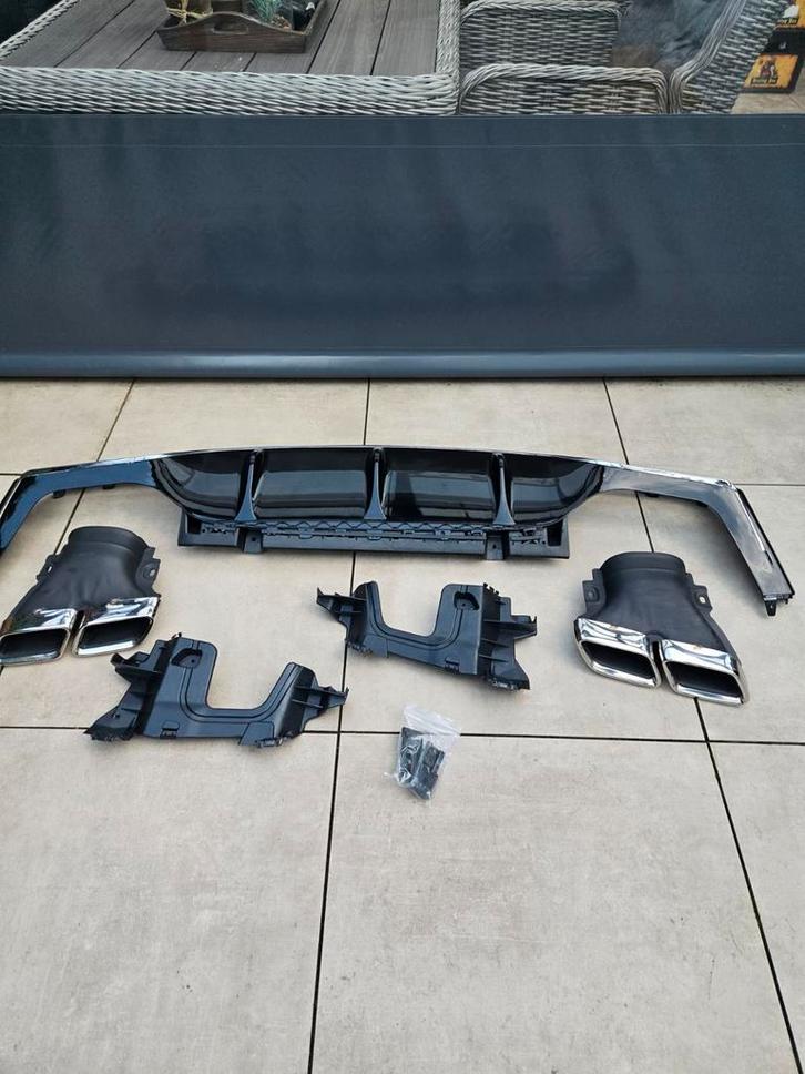 Nieuwe AMG Diffuser W213 (2016), Auto-onderdelen, Carrosserie en Plaatwerk, Bumper, Mercedes-Benz, Achter, Nieuw, Ophalen of Verzenden