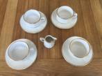 Apilco servies koffiekopjes en melkkannetje, Huis en Inrichting, Gebruikt, Ophalen of Verzenden, Overige stijlen, Kop(pen) en/of Schotel(s)