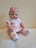 Mooie Kleine Meisjes Babypop  🩷 van Berbesa  = 27 cm., Verzamelen, Poppen, Ophalen of Verzenden, Zo goed als nieuw, Babypop
