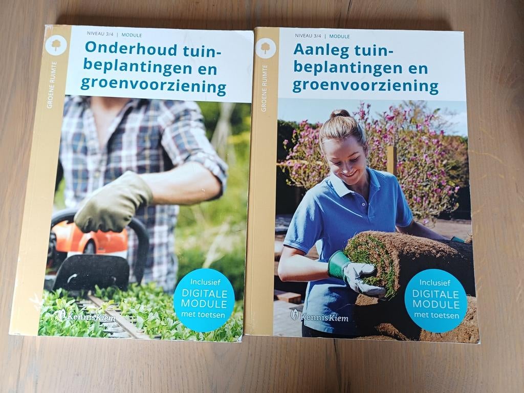 2 Tuinboeken Groene Ruimte Niveau 3/4, Boeken, Techniek, Zo goed als nieuw, Overige onderwerpen, Ophalen of Verzenden