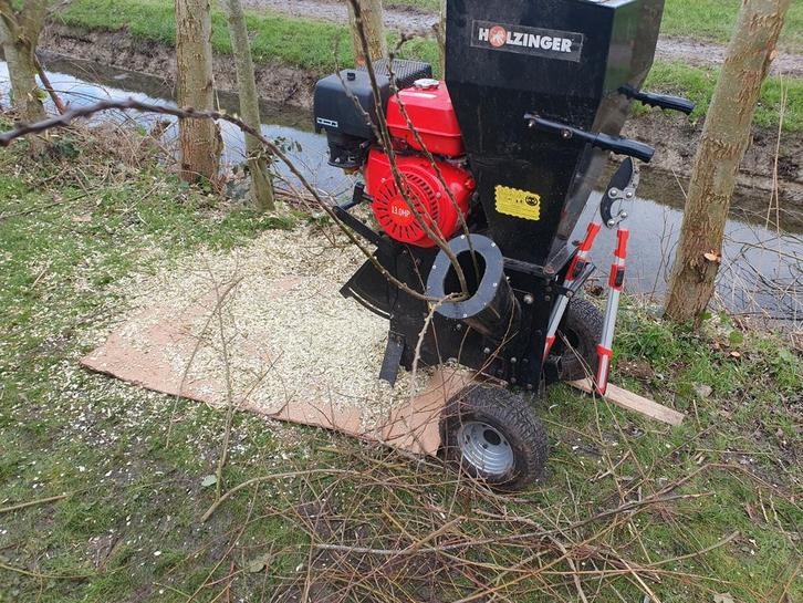 Takkenversnipperaar TE HUUR Hakselaar, Tuin en Terras, Hakselaars, Gebruikt, Benzine, Ophalen