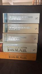Boeken 5 stuks  van Jean M Auel, Ophalen of Verzenden, Zo goed als nieuw