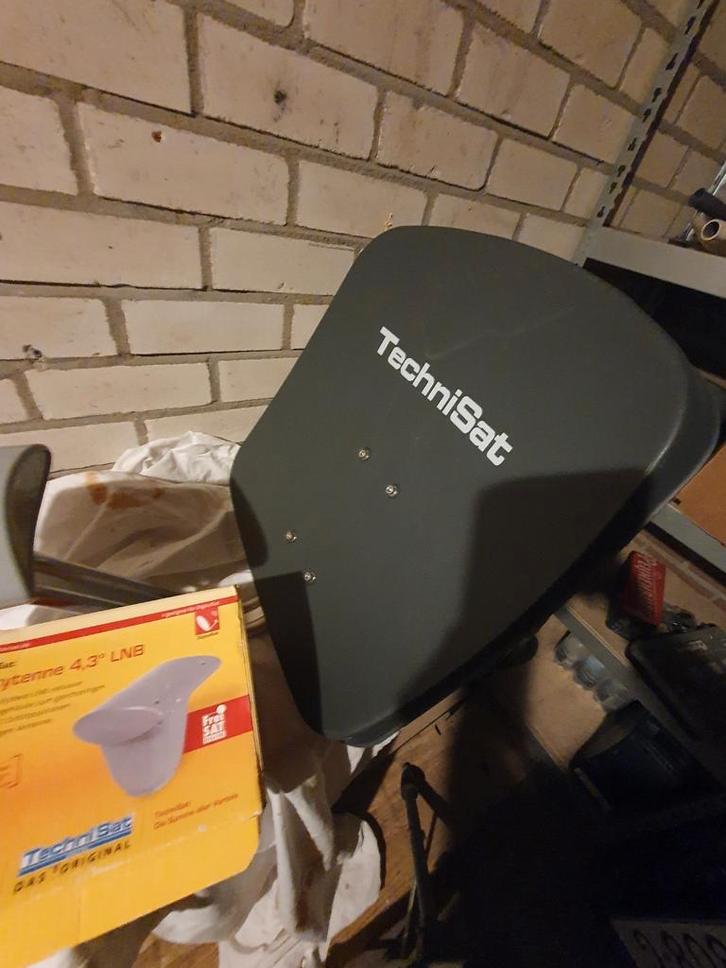 TechniSat Multytenne 4,3 LNB, Audio, Tv en Foto, Schotelantennes, Ophalen of Verzenden
