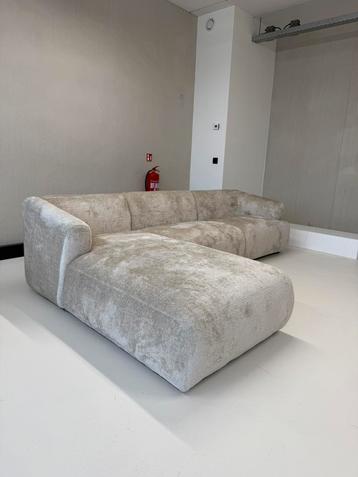 Japandi Design Hoekbank Zandkleur Chenille – Showmodel €950 beschikbaar voor biedingen