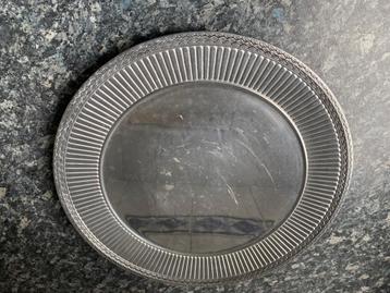 Wedgwood Edme,  zilverkleurig onderbord, 35 cm, UNIEK beschikbaar voor biedingen