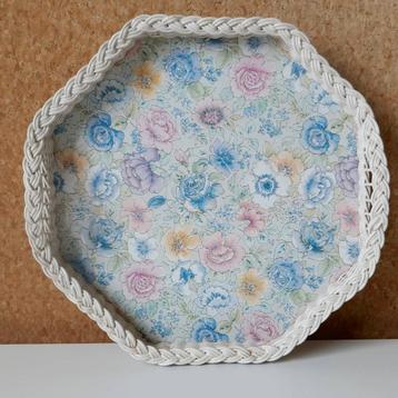 Vintage dienblad  beschikbaar voor biedingen