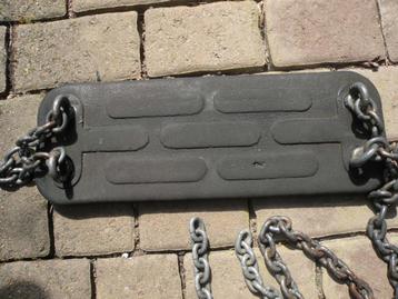 Rubber schommel / kinderschommel / tuinschommel met kettinge beschikbaar voor biedingen
