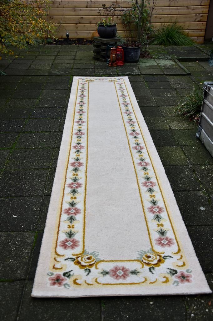 Vintage Loper/Vloerkleed  (330 x 70 cm), Huis en Inrichting, Stoffering | Tapijten en Kleden, Ophalen, Gebruikt, Overige kleuren