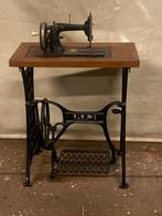 Tafel naaimachine, Antiek en Kunst, Antiek | Naaimachines, Ophalen