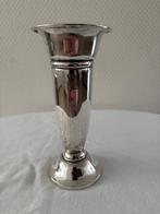 Vintage verzilverd vaasje met militair embleem., Ophalen of Verzenden, Marine, Overige gebieden, Overige typen