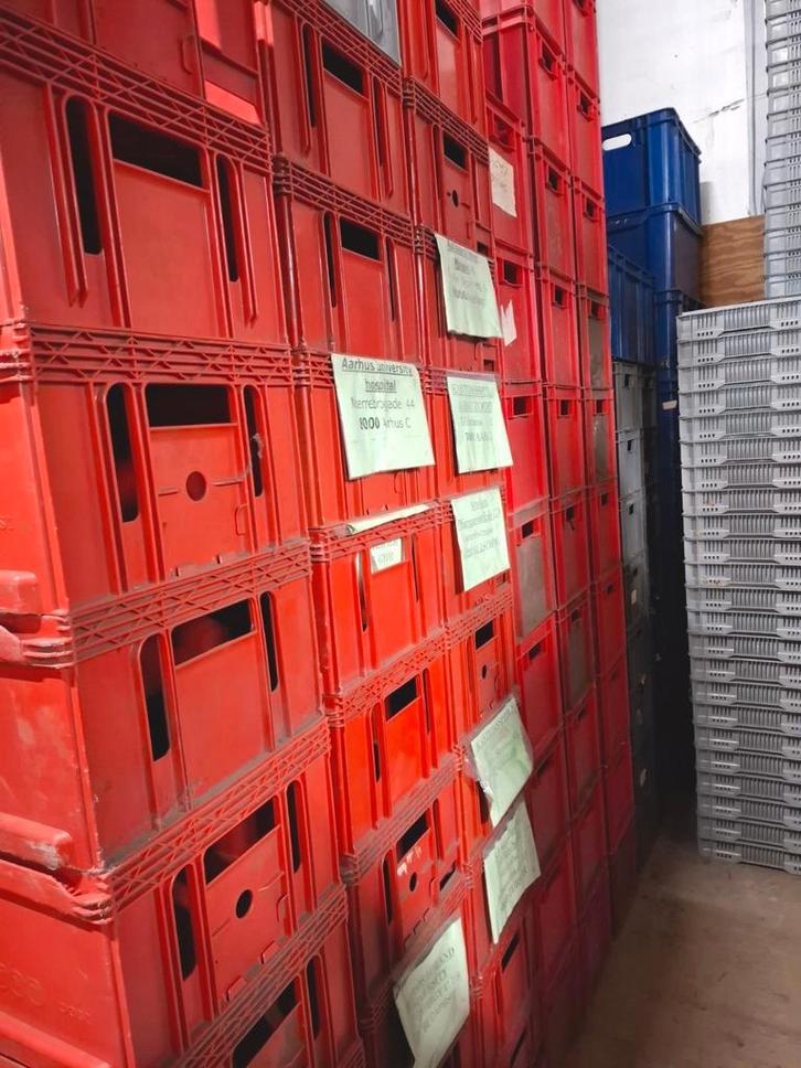 Diverse kratten, boxen, Doe-het-zelf en Verbouw, Kratten en Dozen, Gebruikt, Krat, 50 tot 75 cm, Minder dan 35 cm, Minder dan 40 cm