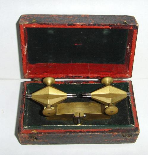 Antiek klokken/horlogemakers instrument in originele doos., Antiek en Kunst, Antiek | Klokken, Ophalen of Verzenden