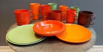 Vintage Retro melanine kampeer servies 6 persoons 24 delig beschikbaar voor biedingen