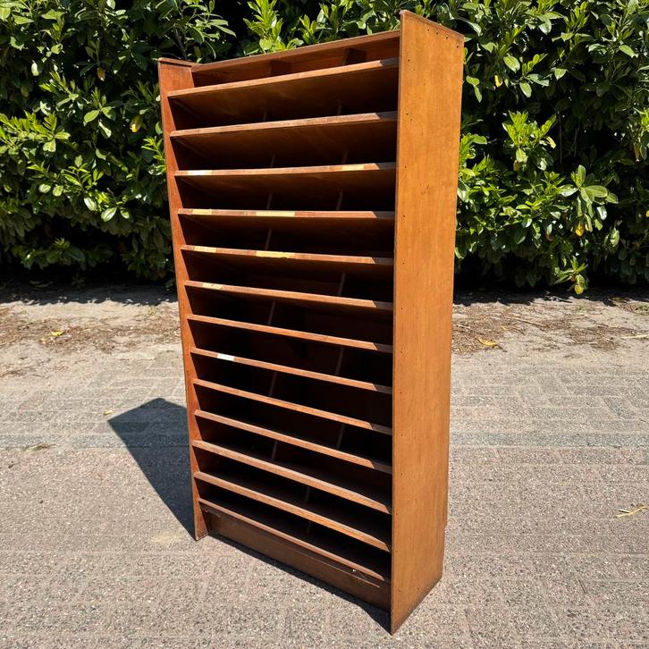 Vintage Jaren 60 Vakkenkast, Brievenkast uit Klooster, Hoog, Huis en Inrichting, Kasten | Wandmeubels, Gebruikt, 100 tot 150 cm