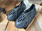 Adidas Yeezy Foam Runner Onyx - 43, Zwart, Nieuw, Ophalen of Verzenden, Sneakers of Gympen