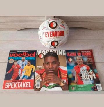 Feyenoord items ter overname oa kampioensbal & magazines beschikbaar voor biedingen