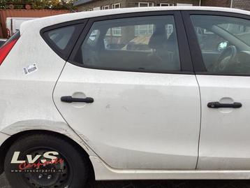 Portier 4Deurs rechts-achter van een Hyundai I30 (TCW) beschikbaar voor biedingen