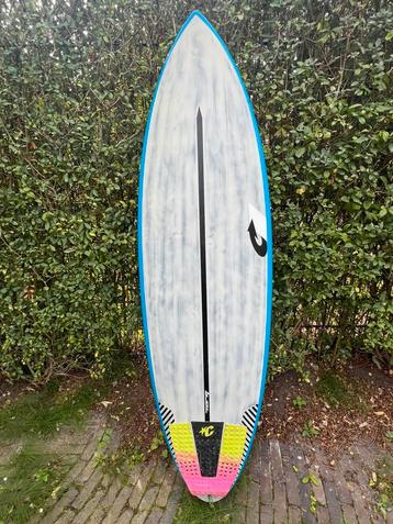 Surfplank Torq Multiplier 6.0 beschikbaar voor biedingen