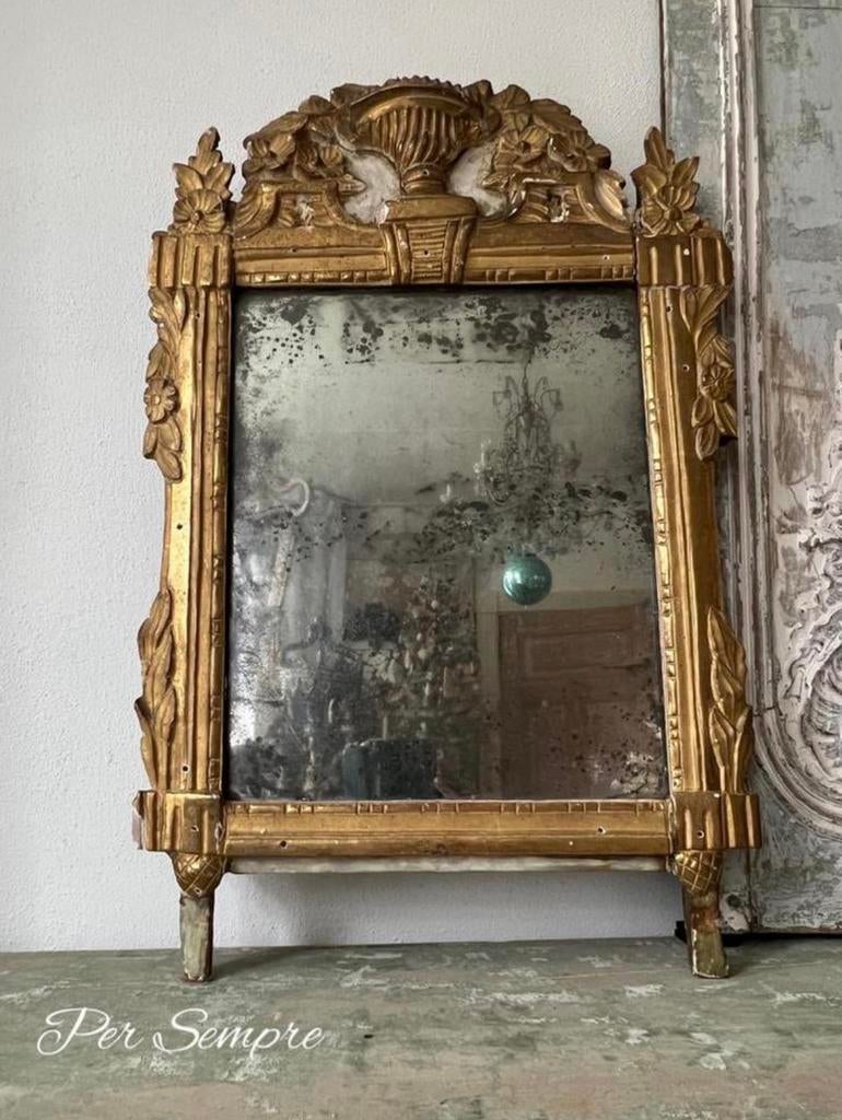 SALE,  Prachtige Antieke 18de Eeuse Bruidspiegel, Antiek en Kunst, Ophalen of Verzenden, Ovaal, Minder dan 50 cm