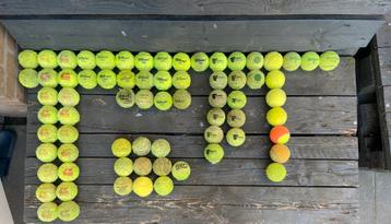 70 Tennisballen beschikbaar voor biedingen