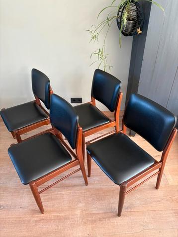 4x vintage eetkamerstoelen Louis van Teeffelen beschikbaar voor biedingen