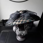 Prachtige zwart/ crème Hoed. Nieuwstaat!! Prijs 39.50, Kleding | Dames, Hoeden en Petten, Ophalen of Verzenden, Zo goed als nieuw