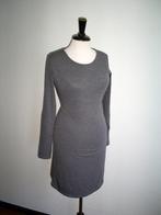 NIEUW __ grijze jurk van 2026 mt. 36, Kleding | Dames, Jurken, Verzenden, Nieuw, Knielengte, Maat 36 (S)
