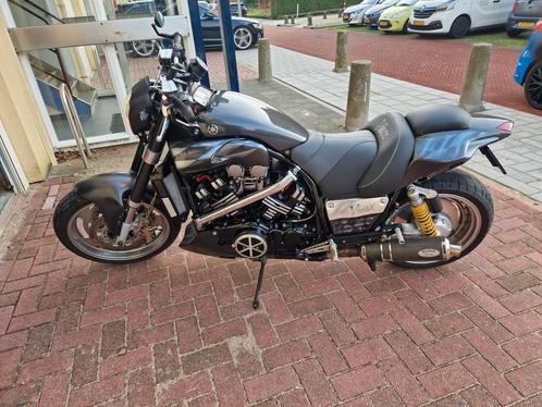 Mooie custom Vmax 1200 Black max uit 1999, Motoren, Motoren | Yamaha, Particulier, Toermotor, meer dan 35 kW, 4 cilinders, Ophalen