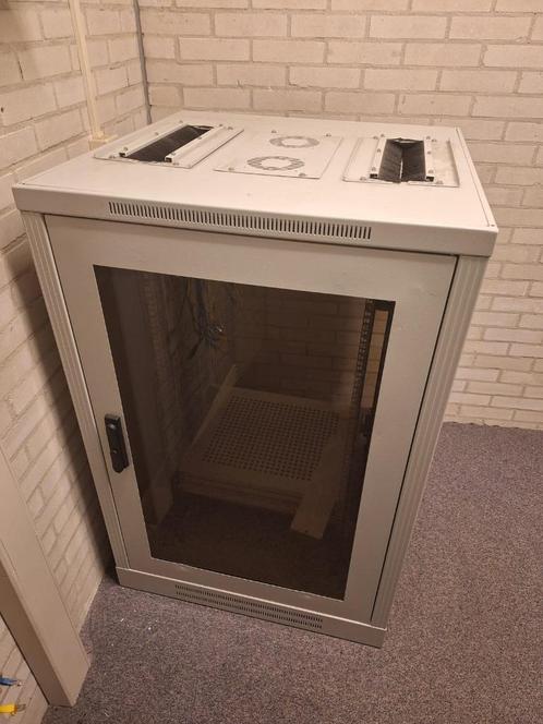 patchkast SUPER MOOI MAAT 80 cm x 80 cm x 130cm hoog, Computers en Software, Serverkasten, Zo goed als nieuw, Glas, Plaatstaal