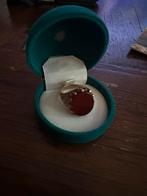 Signet ring met onyx rood 9 crt goud mt 19, 18 tot 19, Gebruikt, Ophalen of Verzenden, Dame of Heer
