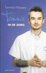 TOMMIE IN DE ZORG DOOR TOMMIE NIESSEN, TOMMIE NIESSEN, Verzenden, Zo goed als nieuw, Nederland