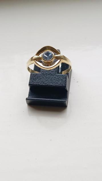Oude gouden ring met Aquamarijn, 14 krt beschikbaar voor biedingen