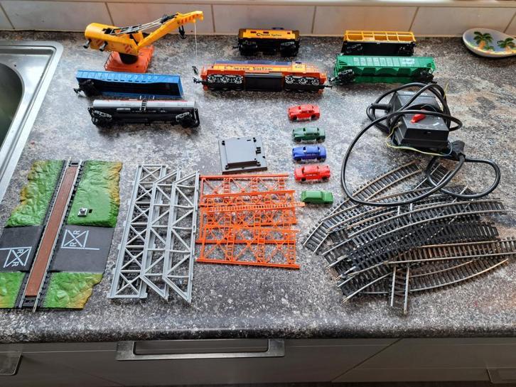 Treinbaan (Mehano trainline) inclusief wagons, Kinderen en Baby's, Speelgoed | Houten speelgoed, Gebruikt, Overige typen, Ophalen