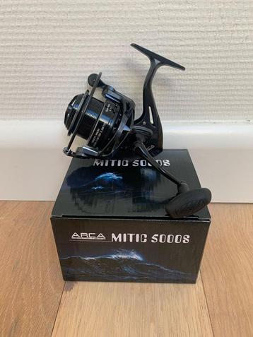 Nieuwe Arca Mitic 5000 feedermolen, 7 lagers & alu spoel beschikbaar voor biedingen