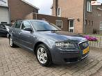 Audi A3 Sportback 1.6 Attraction *NIEUWE APK*, Auto's, Voorwielaandrijving, 65 €/maand, Gebruikt, 4 cilinders