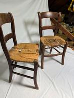 Twee vintage houten stoelen uit grootmoeders tijd, Ophalen, Gebruikt, Twee, Bruin