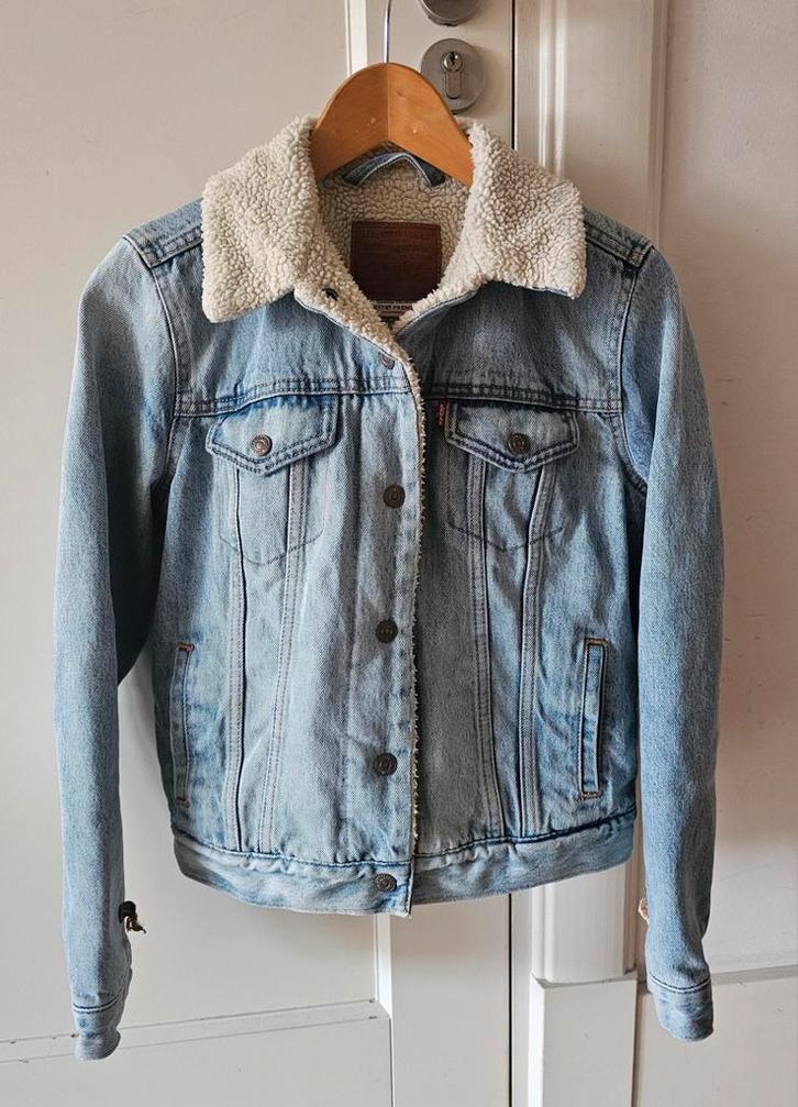 Levi's Sherpa Spijkerjas Dames Maat S, Kleding | Dames, Jassen | Zomer, Zo goed als nieuw, Maat 36 (S), Blauw, Ophalen of Verzenden