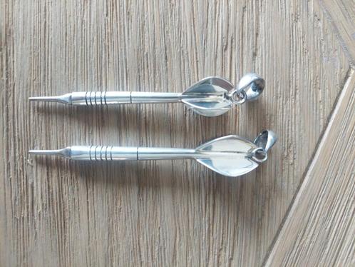 massief zilveren pijl 7 cm, Sport en Fitness, Darts, Nieuw, Pijlen, Ophalen of Verzenden